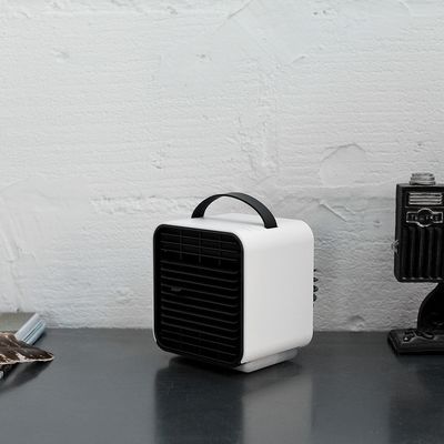 充電式ハンドヘルドエアクーラーファンバッテリー150ml水スプレークーラーファン